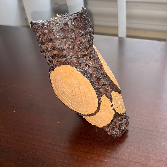 Cute little glittery Wooden Owl can be hung as an Ornament or sits on a table. - Picture 2 of 16